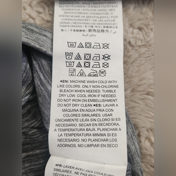 Fanatics Gray Striped Pullover - Picture 10 of 11